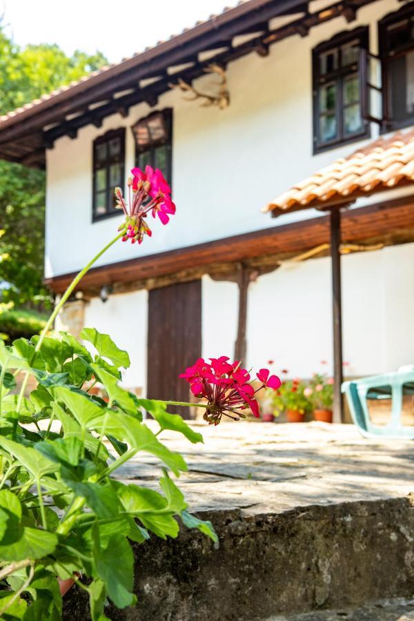 "Суларската Къща" Villa Gabrovo Buitenkant foto